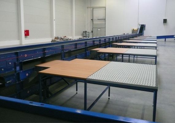 Higher than kodiak, longer than 4 pools. Our conveyors are used by the largest distributor of newspapers in the Czech Republic